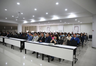 致敬劳模 - “点赞”我心目中的劳模,让劳模精神发光!